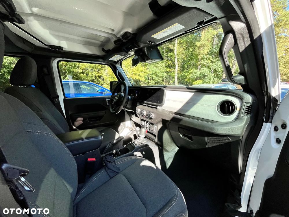 Jeep Wrangler 2.0 T-GDI Hardtop AWD Automatik Sport - 11