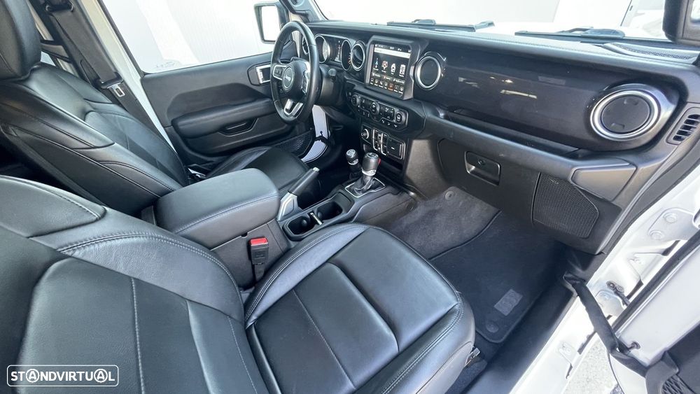 Jeep Wrangler Unlimited 2.2 CRD Night Eagle AT - 41