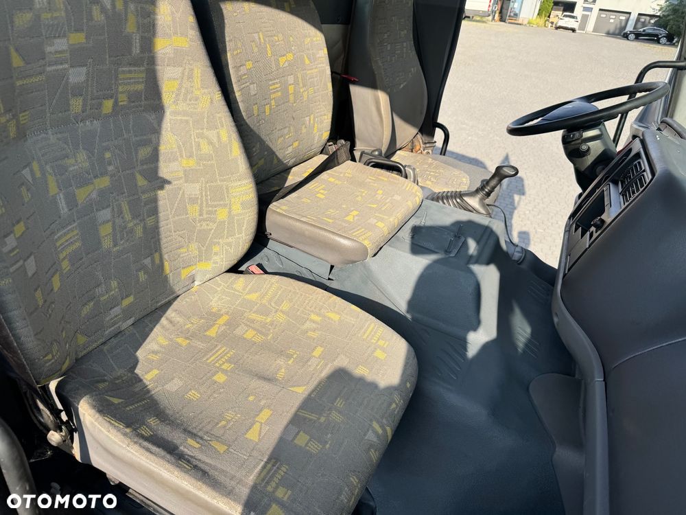 Renault Kerax 270 DCi Wywrotka 3 str 2002 r. SPECJALNY - 36