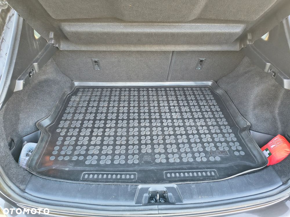 Nissan Qashqai 1.6 DCi Acenta EU6 - 17