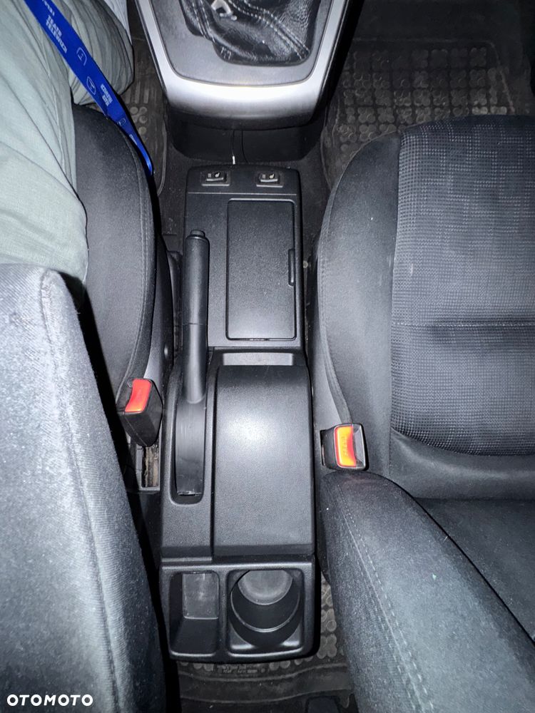 Mazda 5 2.0 Exclusive - 8