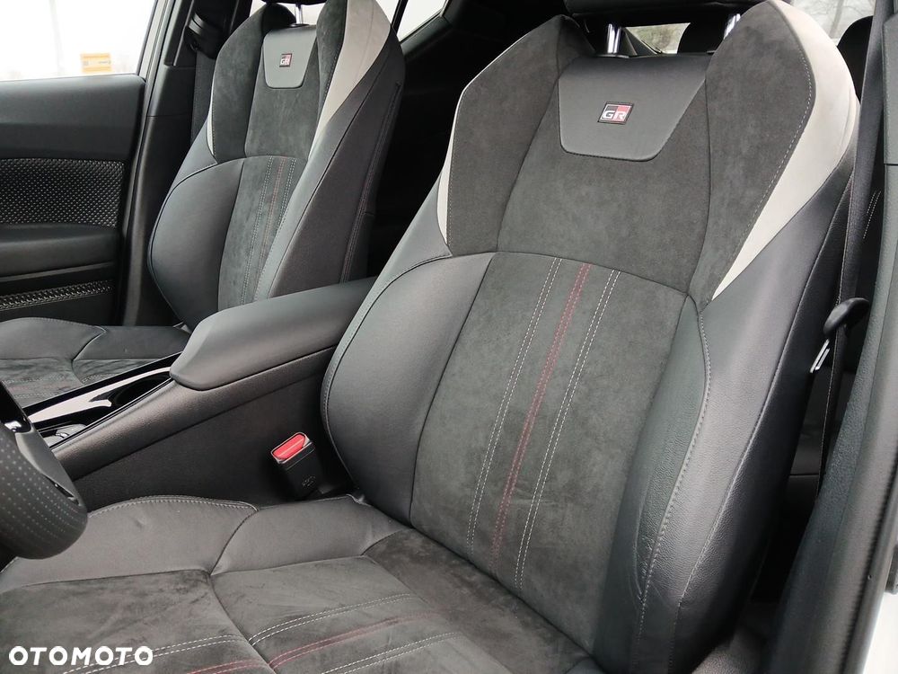Toyota C-HR 2.0 Hybrid GR Sport - 38