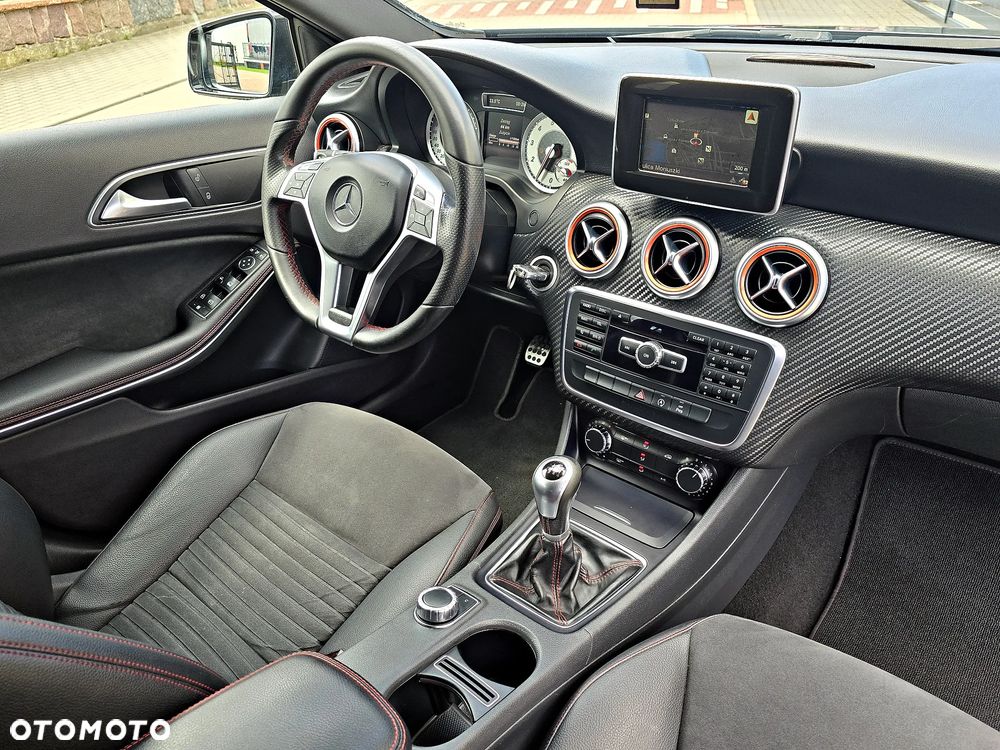 Mercedes-Benz Klasa A 180 (BlueEFFICIENCY) AMG Sport - 29