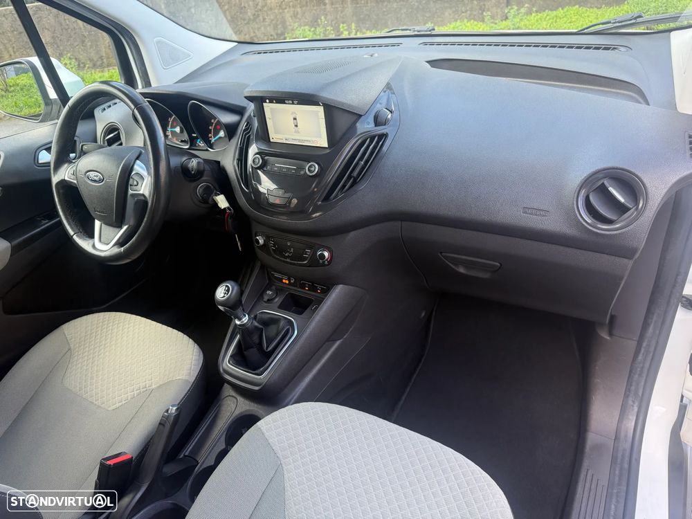 Ford Tourneo Courier 1.0 EcoBoost Titanium - 13