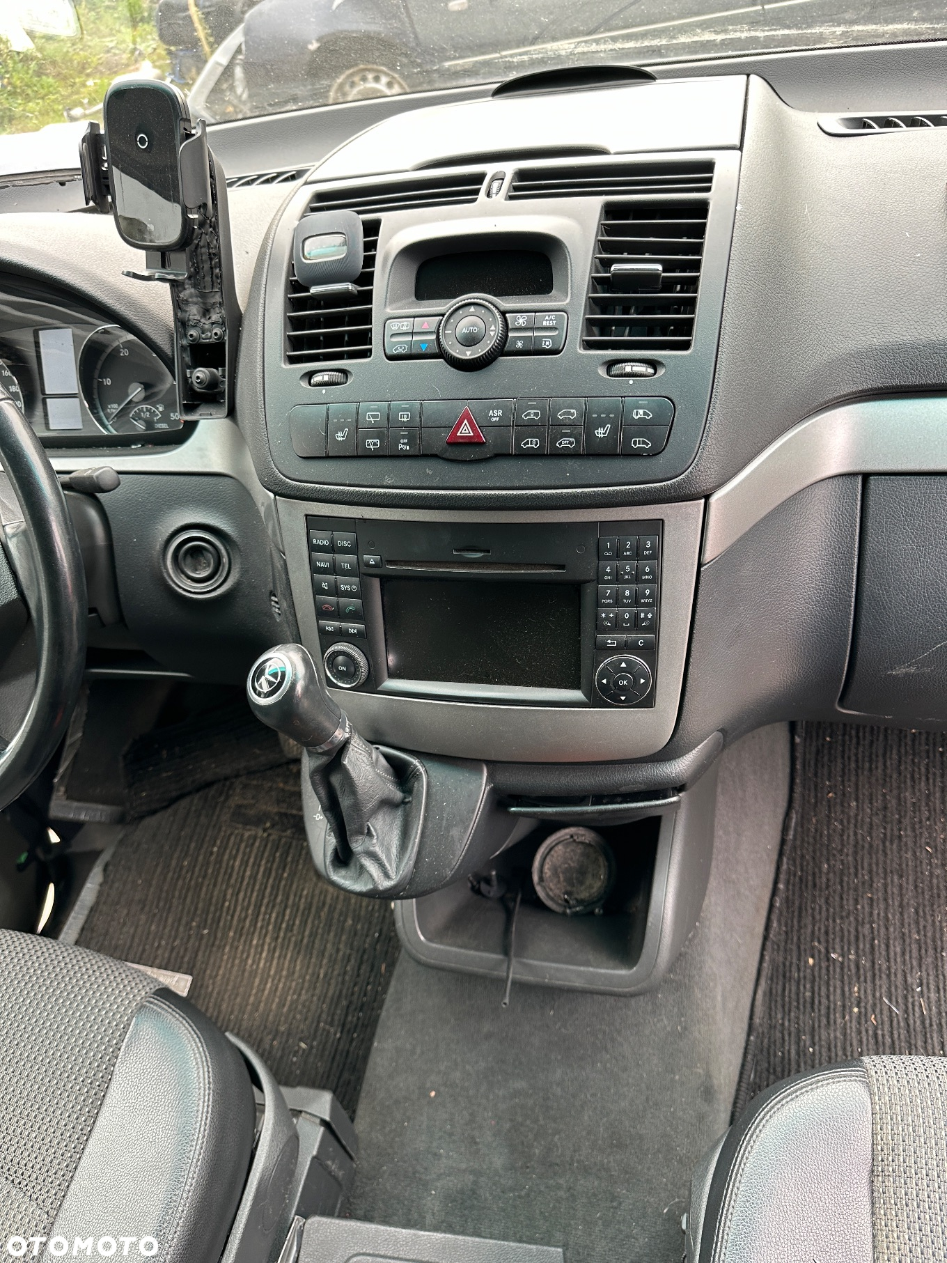 Mercedes VIANO 3.0 cdi 2011r karoseria dokumenty drzwi maska fotel klapa szyba stolik lampa lift relingi skrzynia tapicerka części - 11