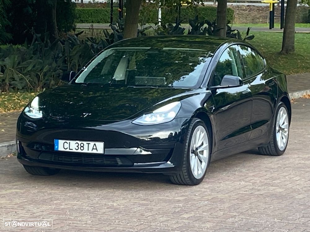 Tesla Model 3 - 12