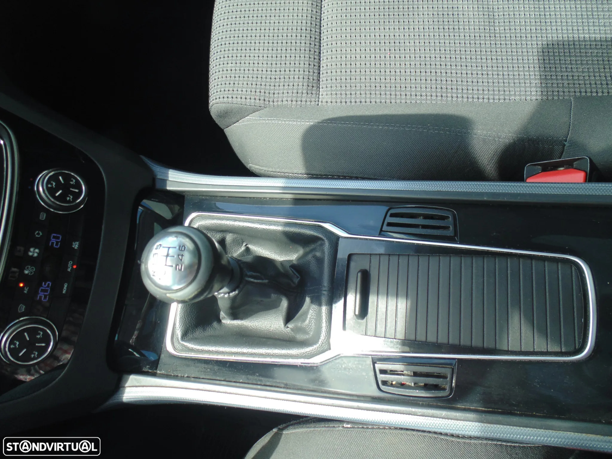 Peugeot 508 SW 1.6 BlueHDi Active - 30