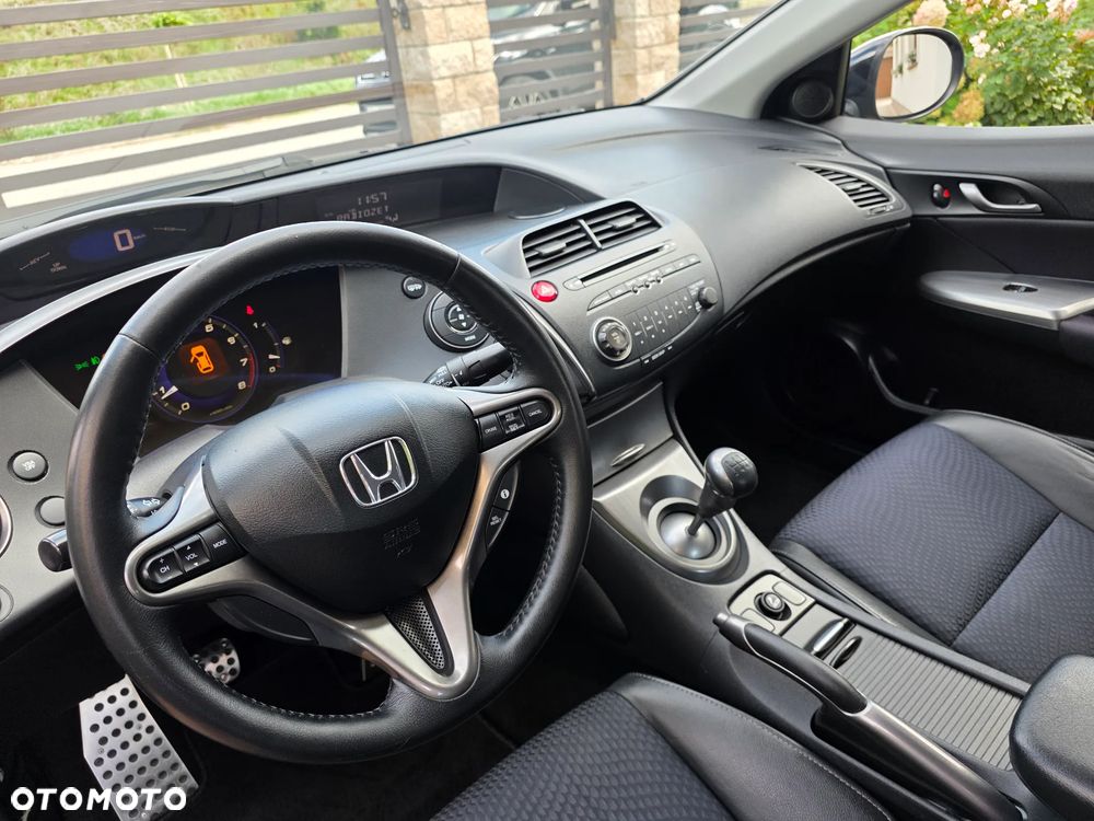 Honda Civic 1.8i-VTEC Sport - 26