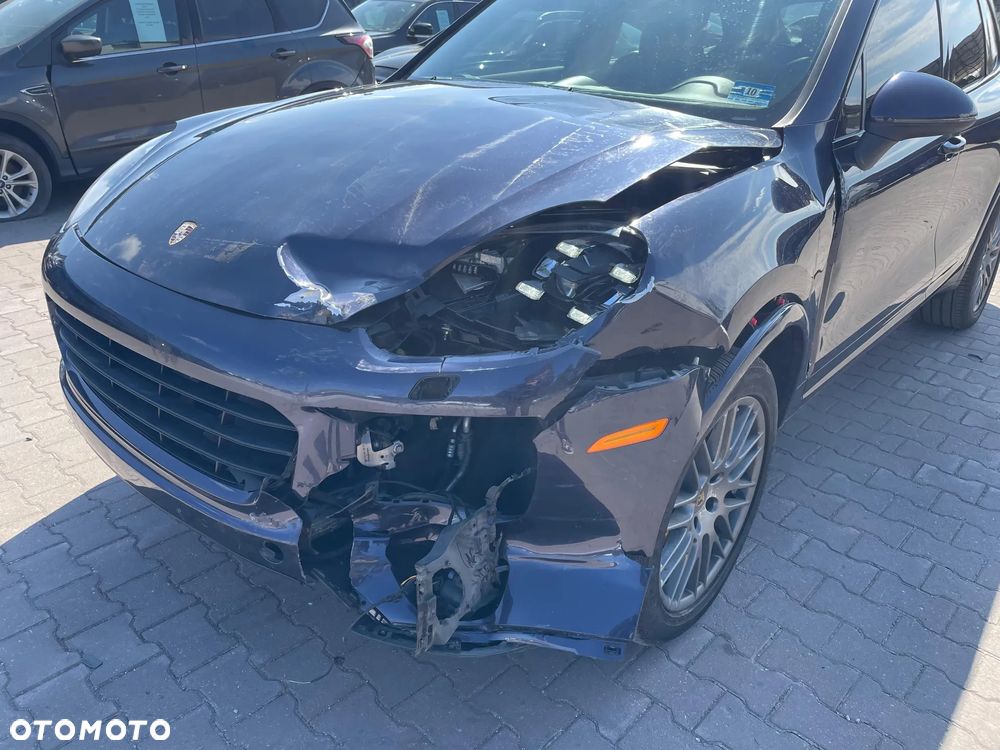 Porsche Cayenne Platinum Edition - 7