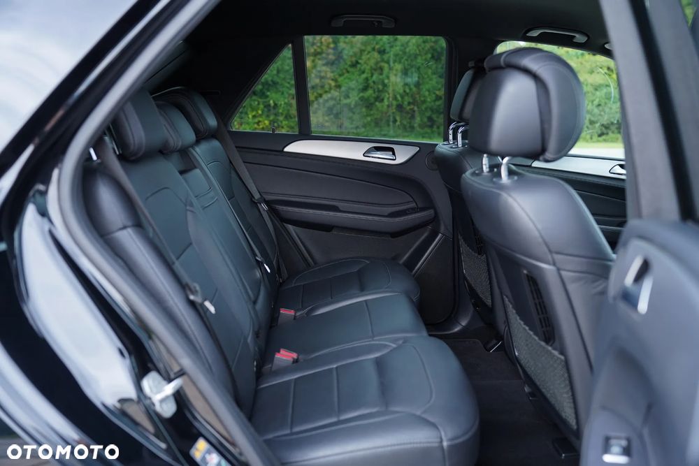 Mercedes-Benz GLE 350 d 4Matic 9G-TRONIC AMG Line - 22