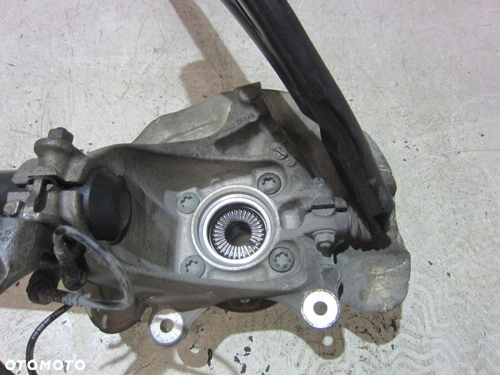 BMW X1 F48 ZWROTNICA PRZEDNIA PRAWA 6876646 WAHACZ AMORTYZATOR 31216876646 - 6