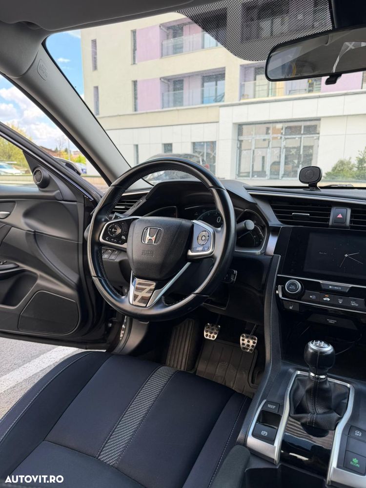Honda Civic 1.5 VTEC Turbo Executive - 3