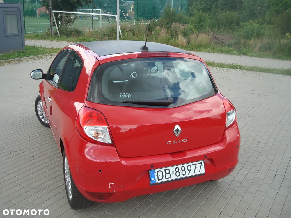 Renault Clio 1.5 dCi Extreme - 11