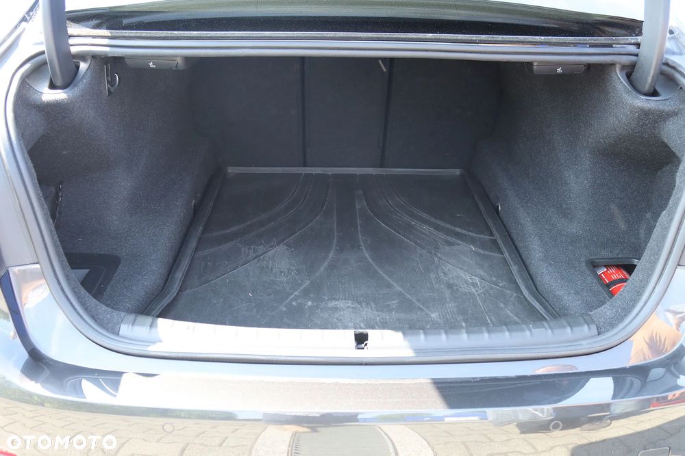 BMW Seria 5 530d xDrive Luxury Line sport - 16