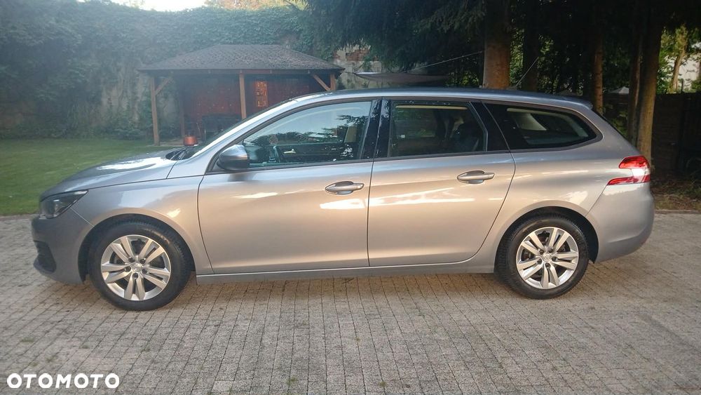 Peugeot 308 1.5 BlueHDi Allure Pack S&S - 15