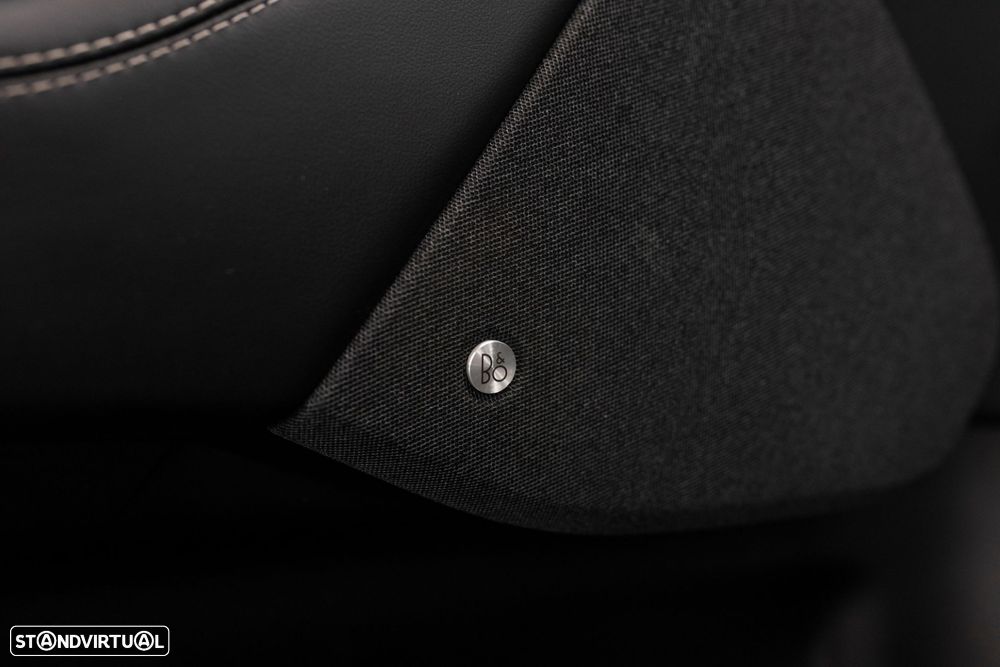 Ford Mustang Mach-E Standard - 33