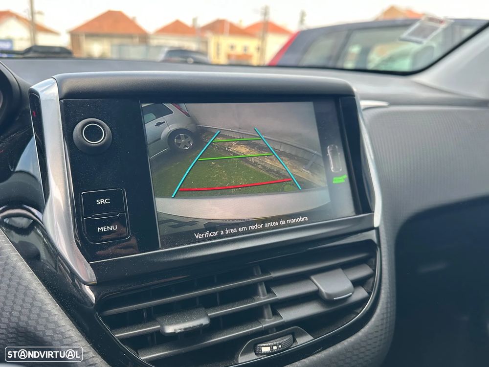 Peugeot 208 1.2 PureTech Style - 5