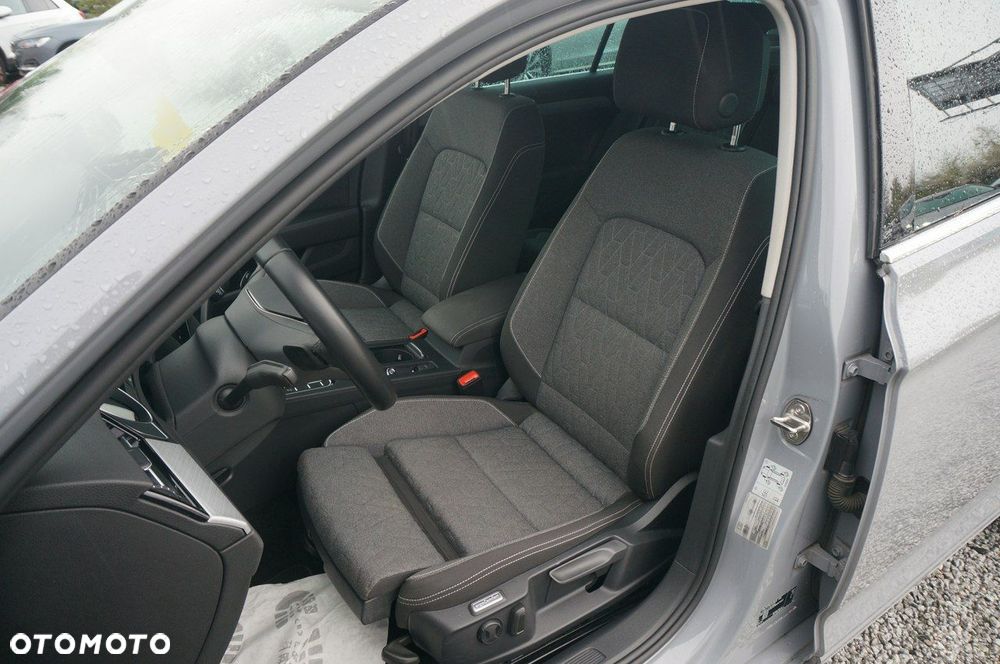 Volkswagen Passat Variant 1.5 TSI EVO Business DSG - 23