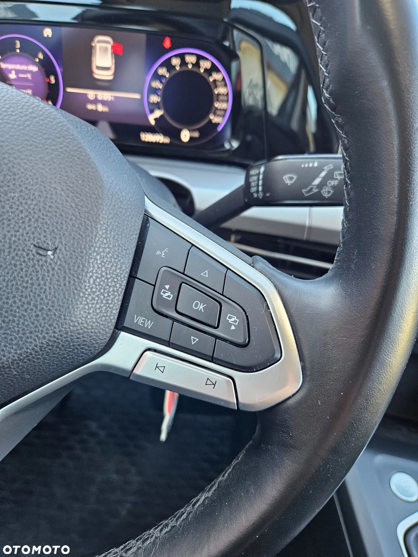 Volkswagen Golf VIII 2.0 TDI Life - 11