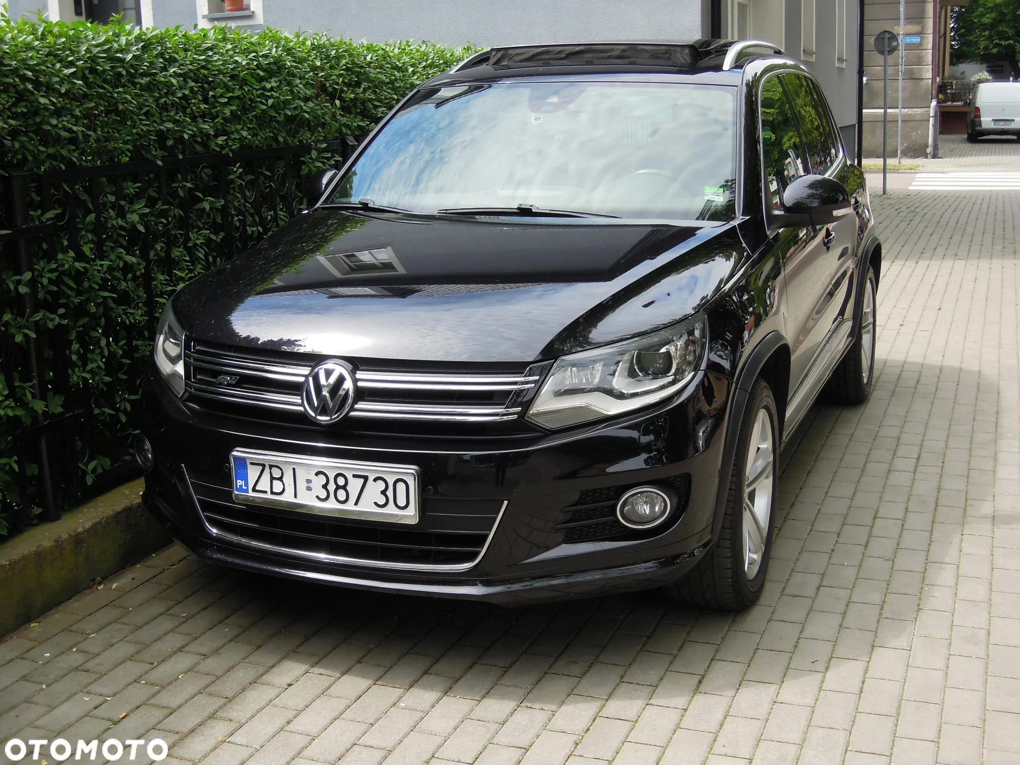Volkswagen Tiguan 2.0 TDI 4Mot Perfectline R-Style - 10