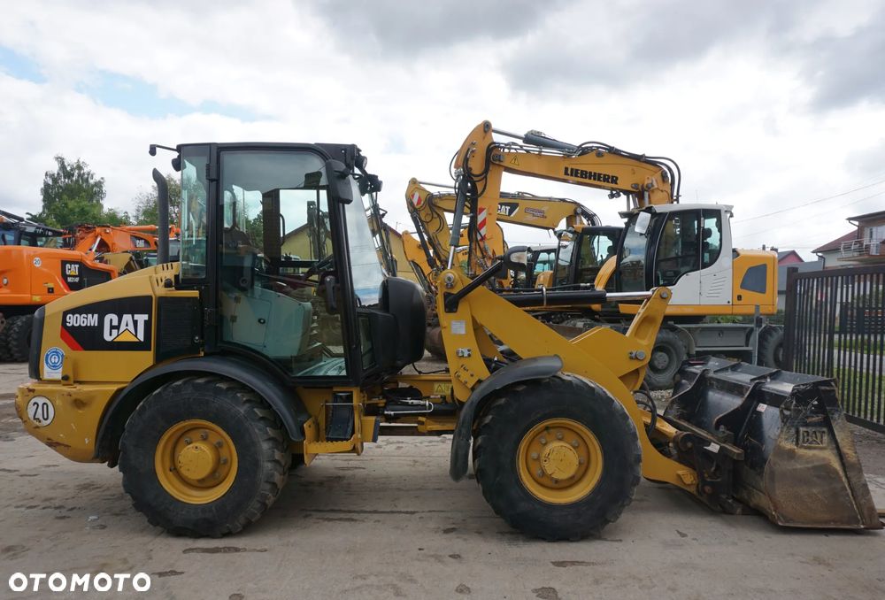 Caterpillar CAT 906 M - 5