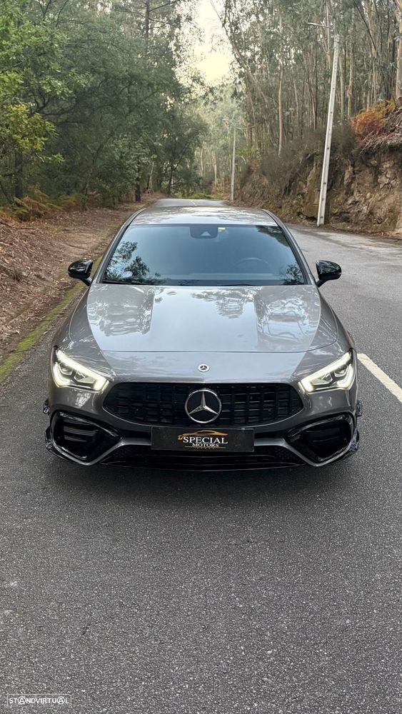 Mercedes-Benz CLA 250 e Shooting Brake AMG Line - 24