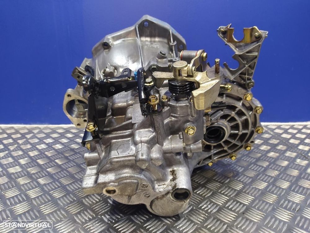 CAIXA VELOCIDADES NISSAN PRIMERA 2002 - 3