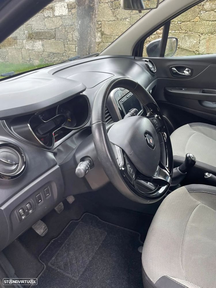 Renault Captur 0.9 TCE - 11