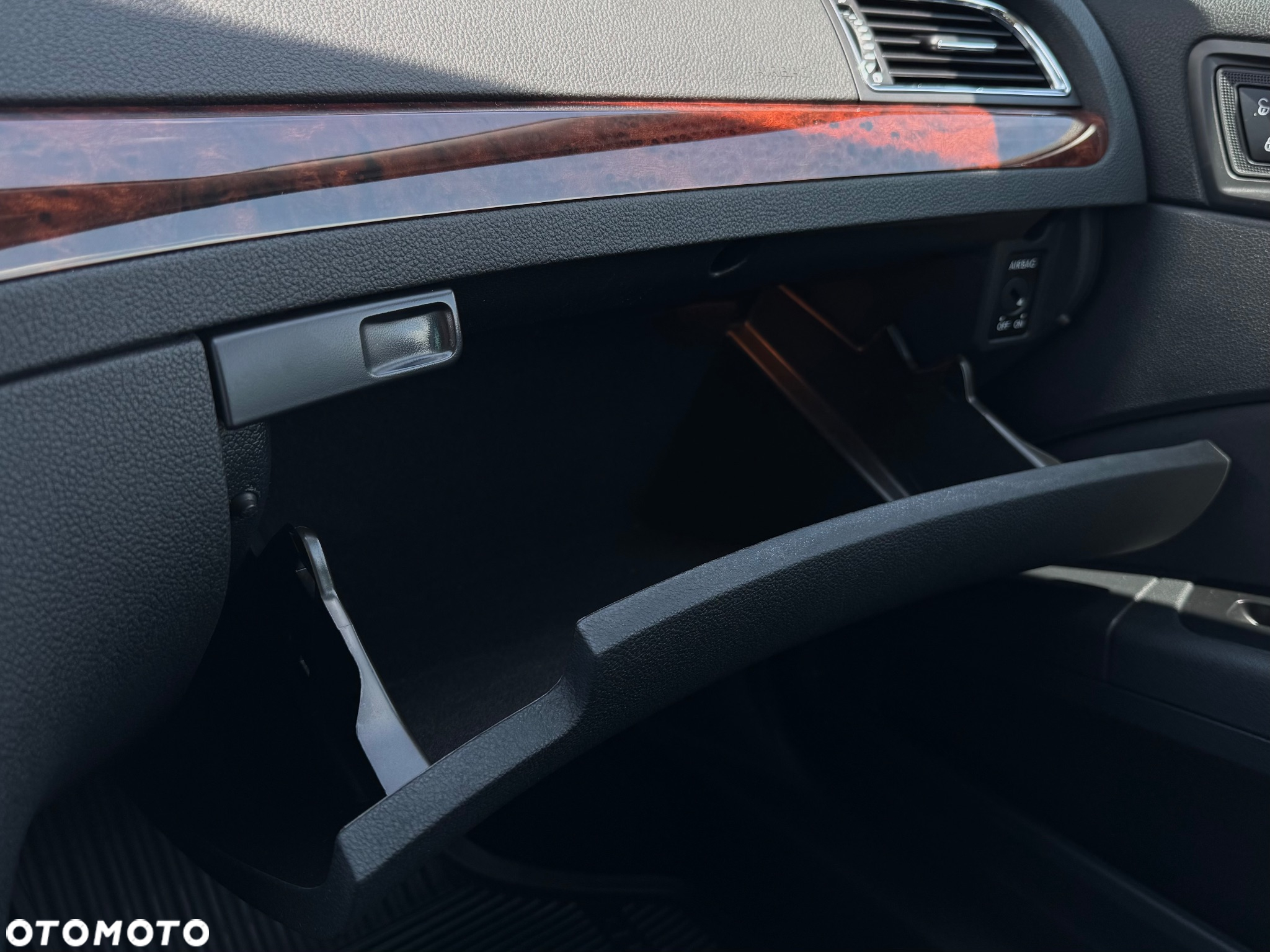 Skoda Superb 2.0 TDI DSG Elegance - 22