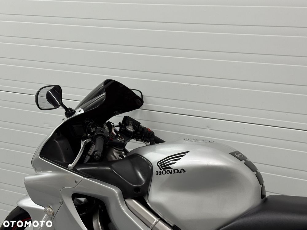Honda CBR - 12