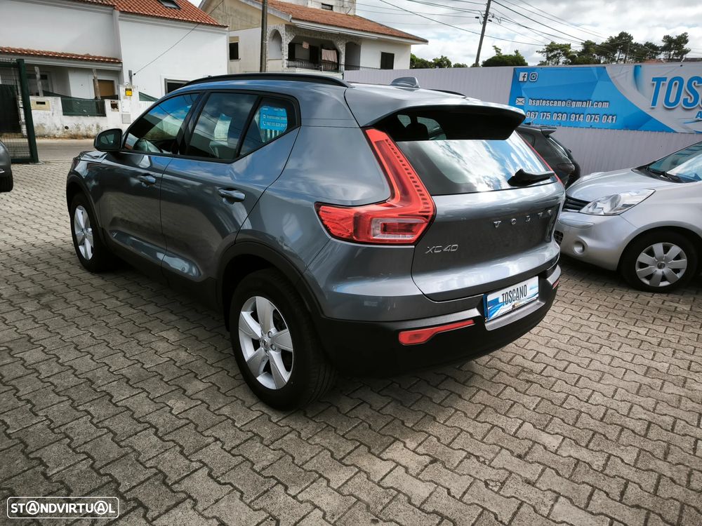 Volvo XC 40 1.5 T3 Tech Edition - 4