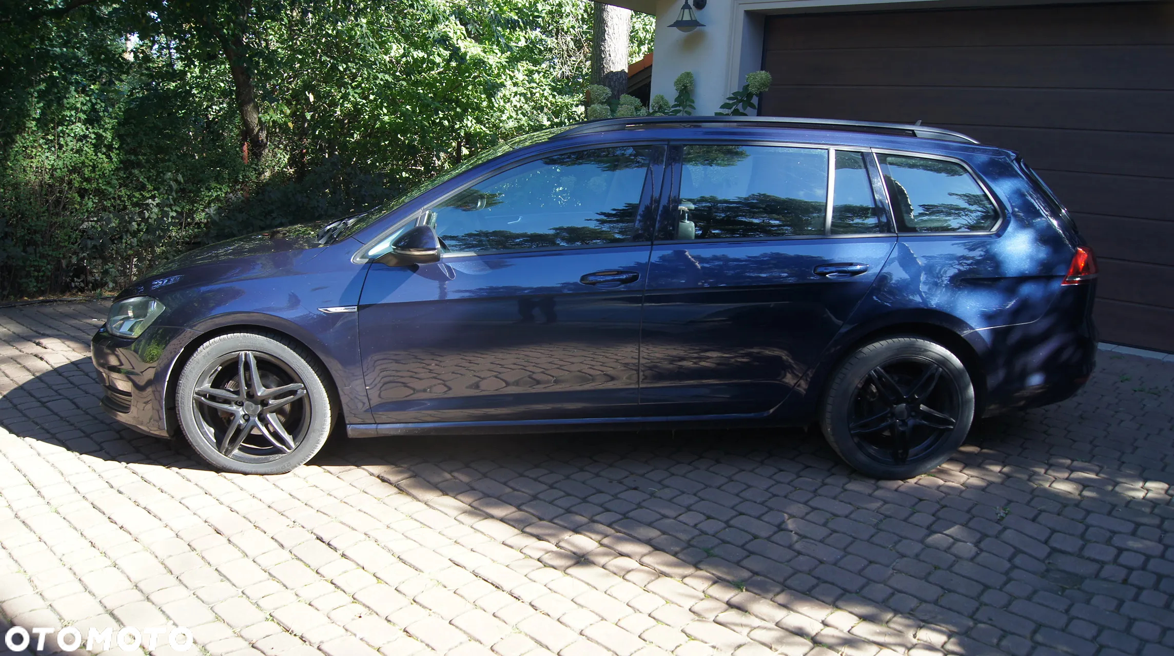 Volkswagen Golf 1.6 TDI BlueMotion Comfortline - 8