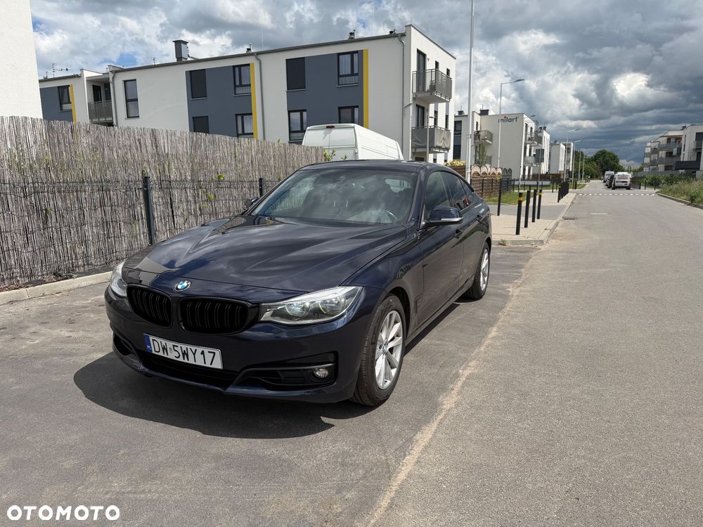 BMW 3GT 330i GPF Luxury Line - 1