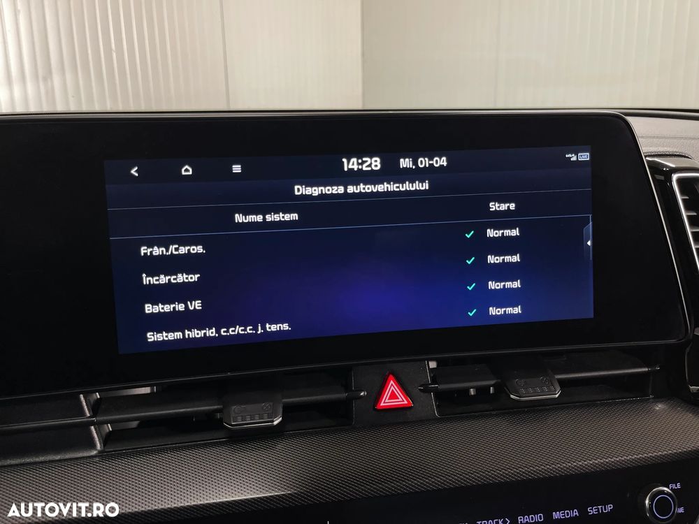 Kia Sportage 1.6 T-GDI PHEV 6AT 4x4 Business Line - 15