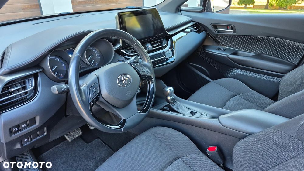 Toyota C-HR Flow - 7