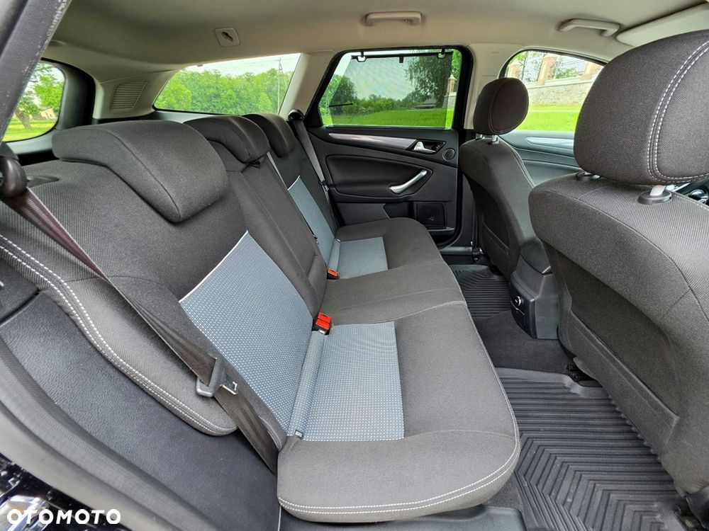 Ford Mondeo 2.0 TDCi Champions Edition - 31