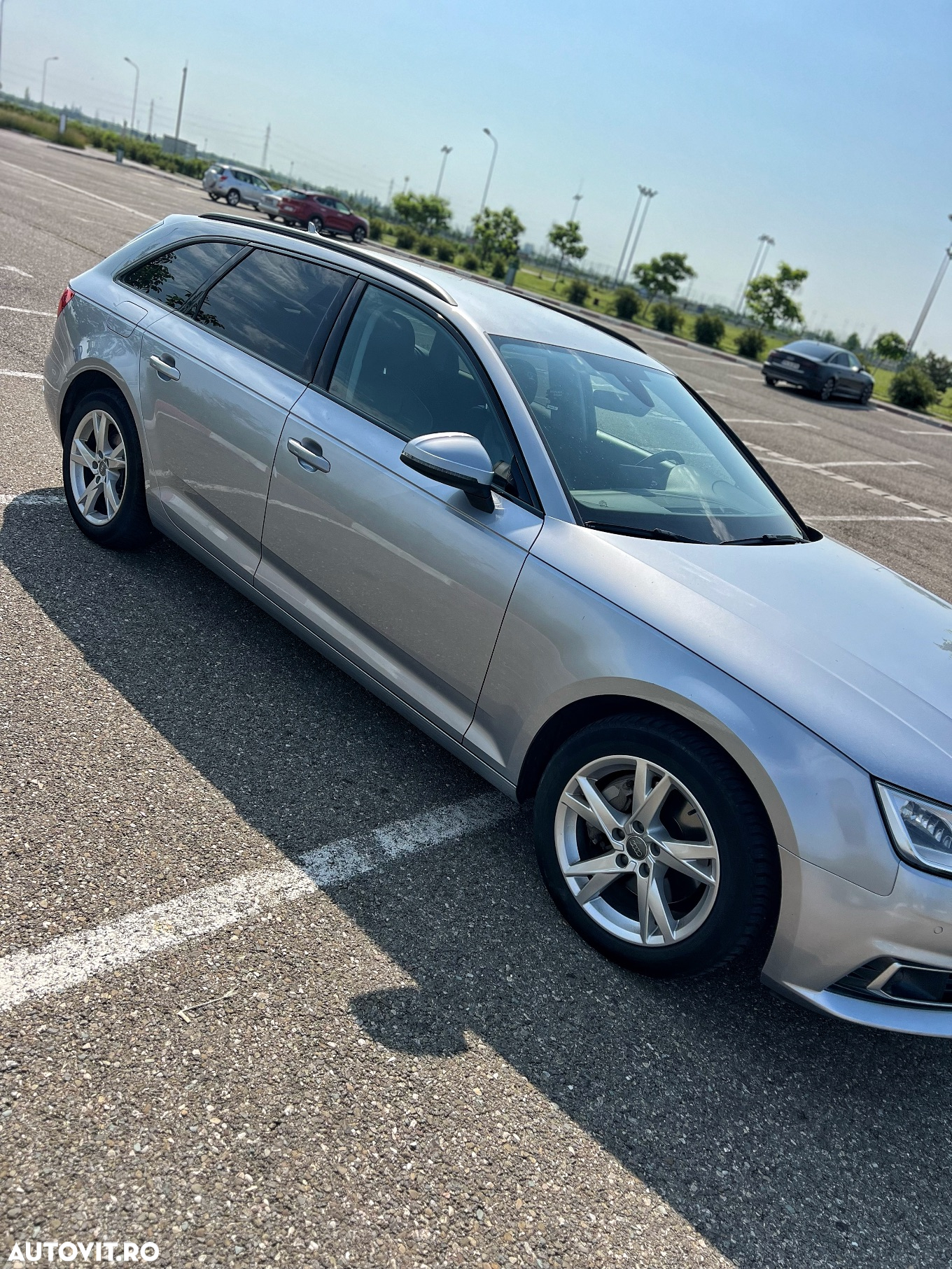 Audi A4 Avant 2.0 TDI S tronic - 4