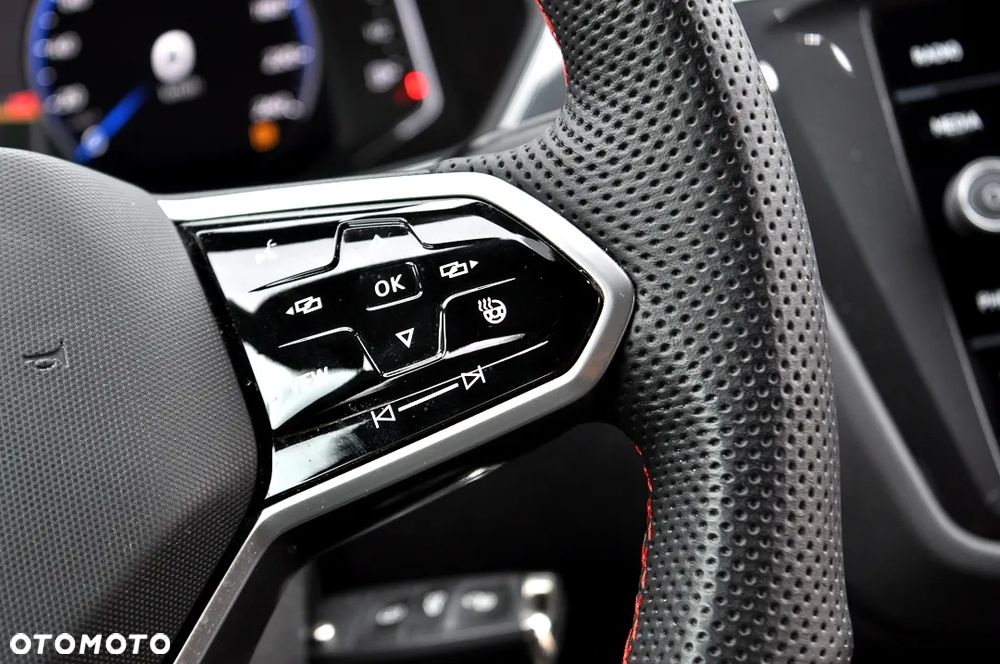 Volkswagen Tiguan 2.0 TDI SCR DSG R-Line - 36