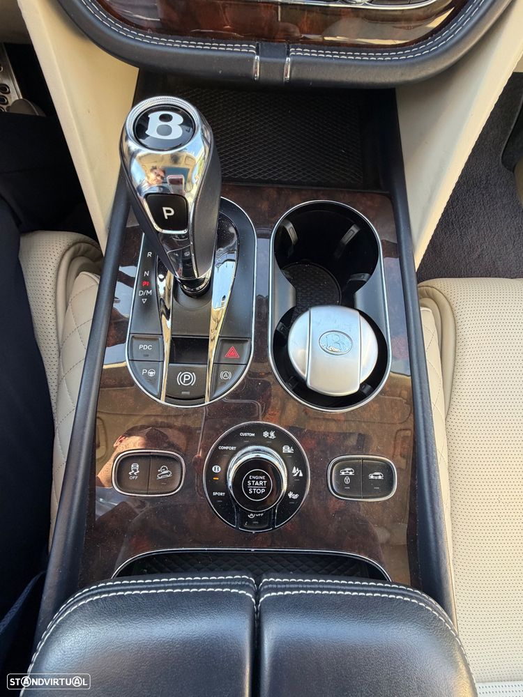 Bentley Bentayga Azure - 20