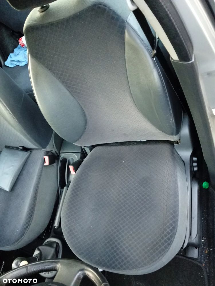 Nissan Micra 1.3 GX - 24