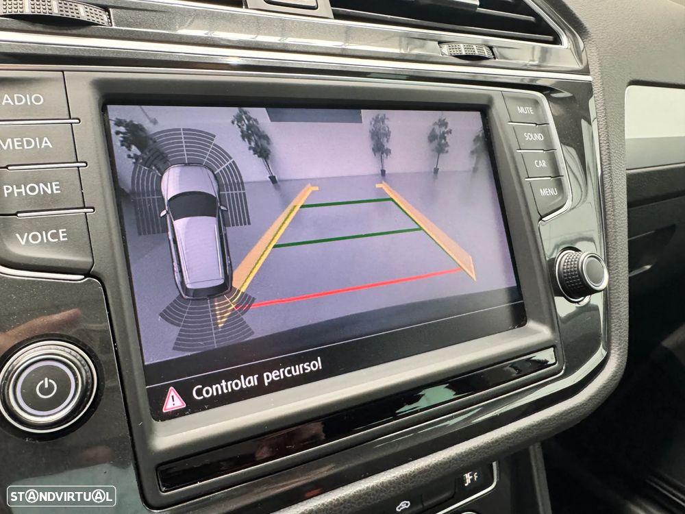 VW Tiguan 2.0 TDI Highline DSG - 23