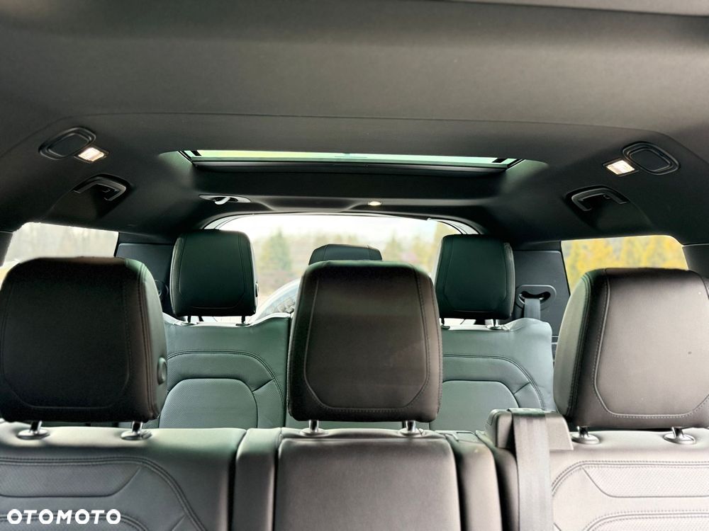 Land Rover Defender - 18