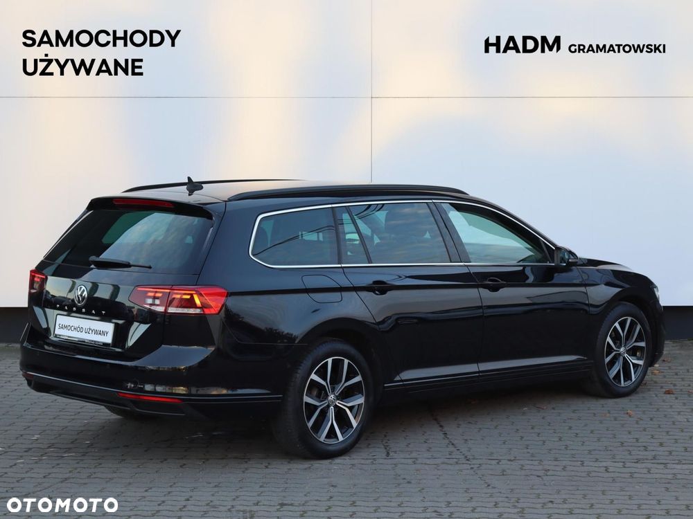 Volkswagen Passat - 3