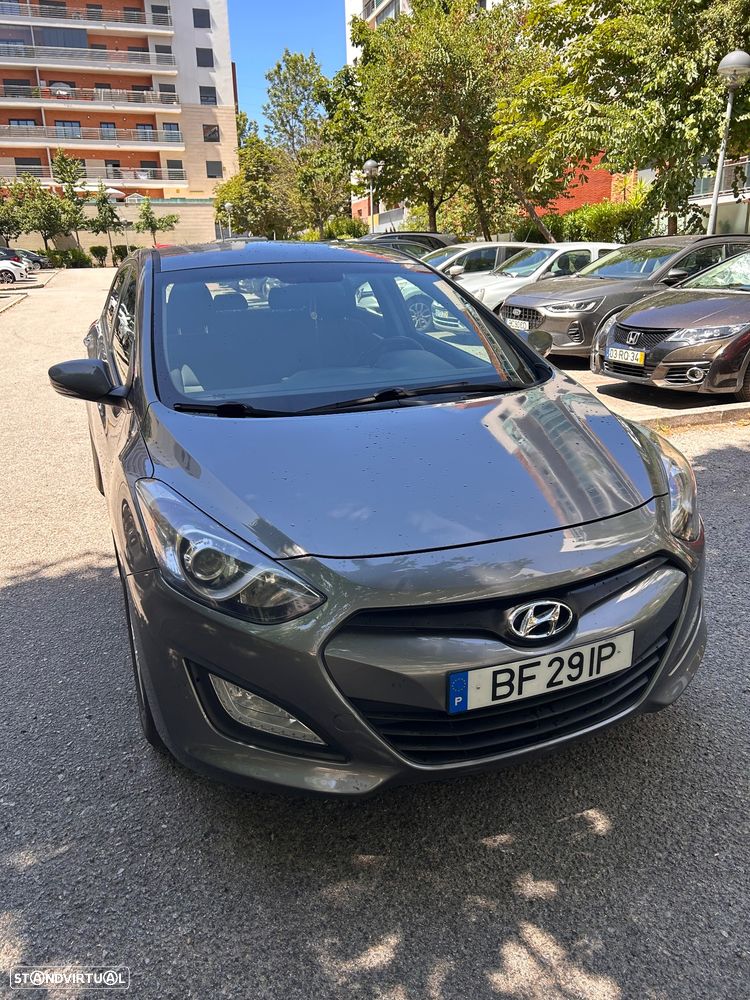 Hyundai i30 blue 1.6 CRDi Style - 1