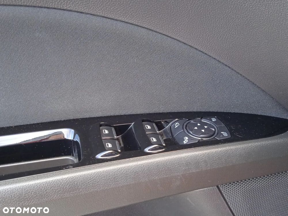 Ford Mondeo 2.0 EcoBlue Titanium - 32