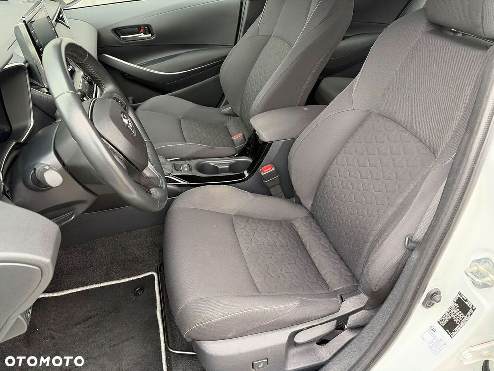 Toyota Corolla 1.8 Hybrid GPF Comfort - 13