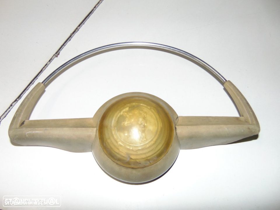 Peugeot - centro do volante - 1