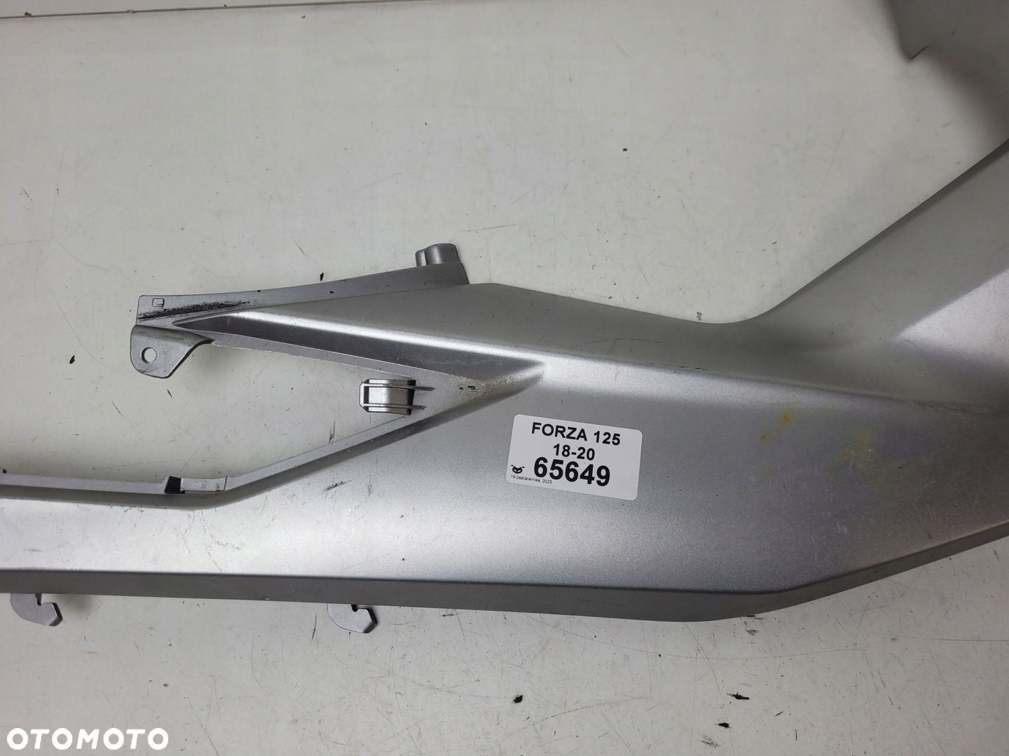 HONDA FORZA 125 350 18-20 BOK PRAWY LISTWA - 3