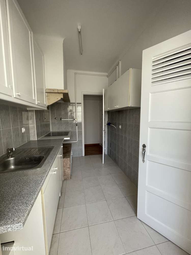 Apartamento T1 remodelado | Alto dos Moinhos - Grande imagem: 4/8