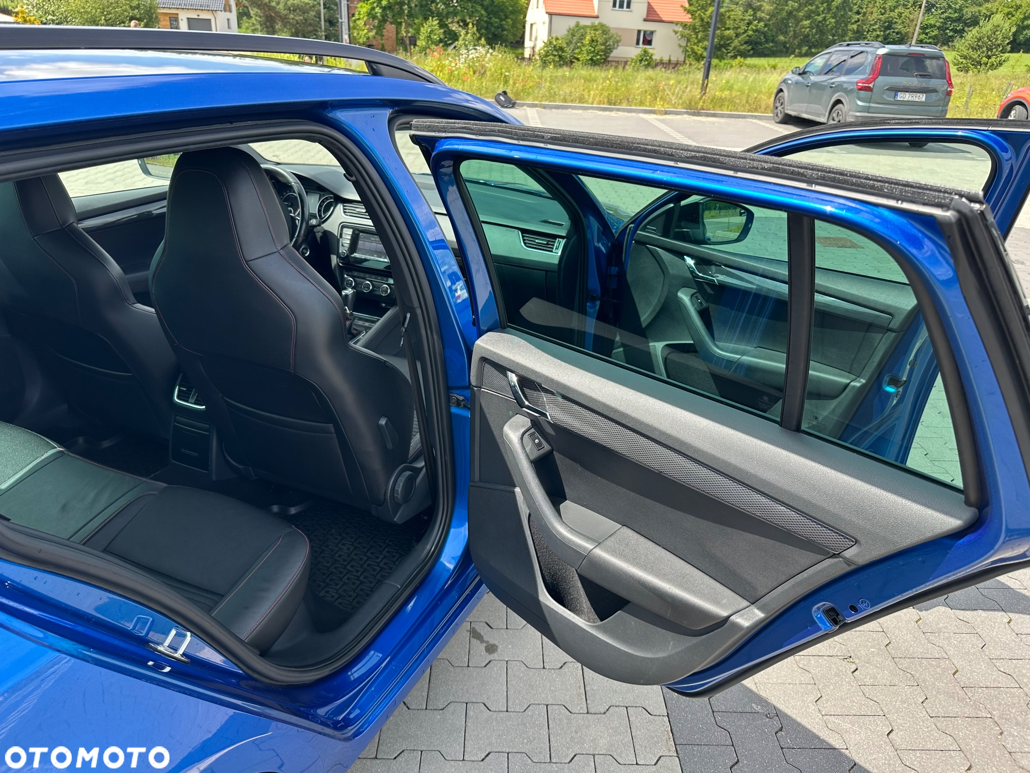 Skoda Octavia Combi 2.0 TDI DSG RS - 18